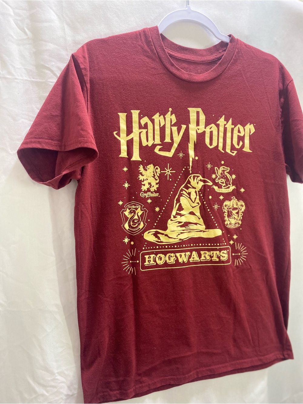Harry Potter Kids Short Sleeve Tee - Maroon & Gold Graphic - Picture 3 of 7